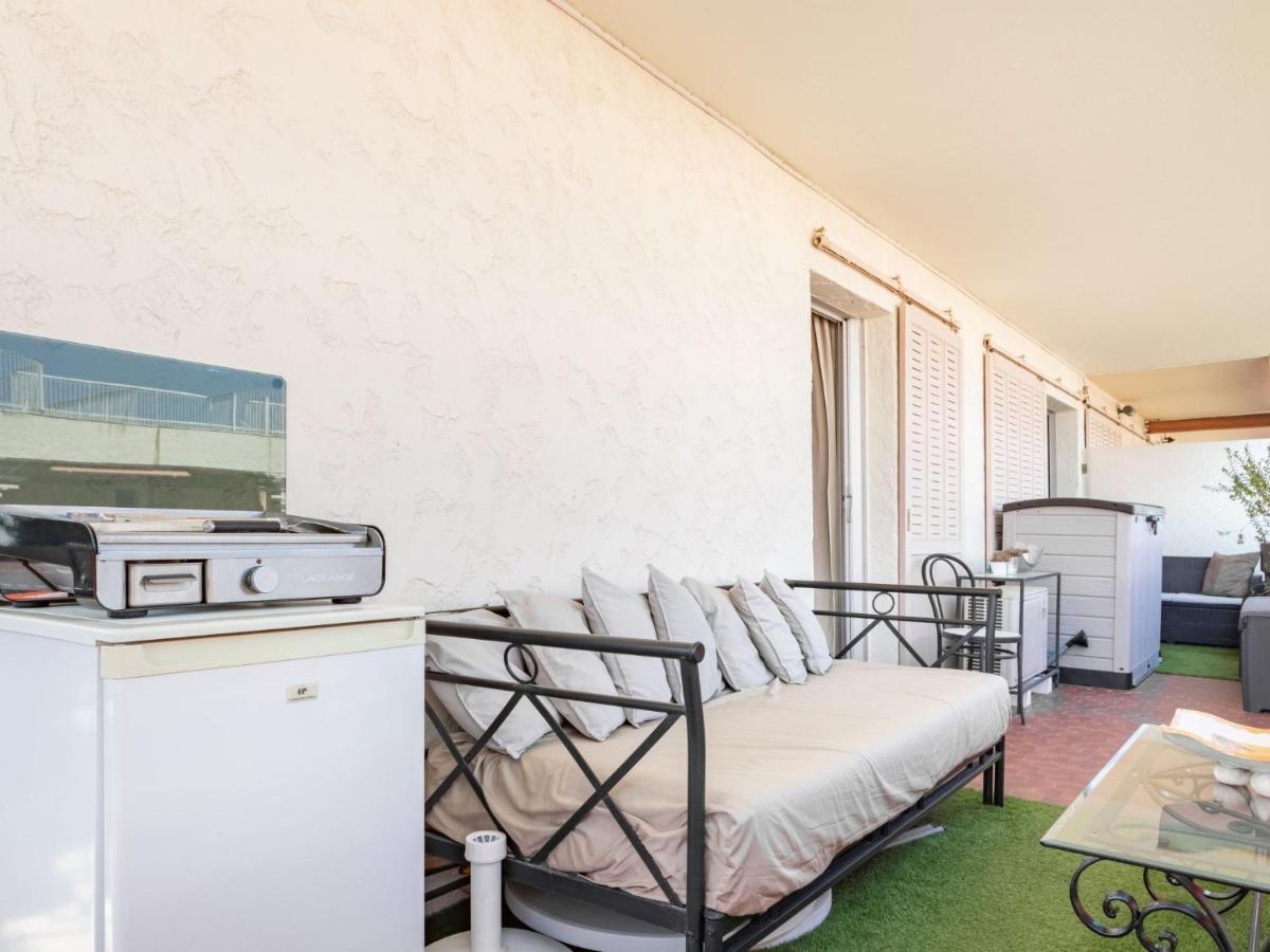 Apartment Les Patios-7 By Interhome Сен Тропе Екстериор снимка